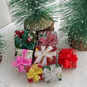Miniatur Puppenhaus Weihnachtsgeschenke Urlaub Geschenke Box Paket Tasche Maßstab 1:12 Set von 7 Miniatur Geschenke, Geschenk-Box Handmade Dekor