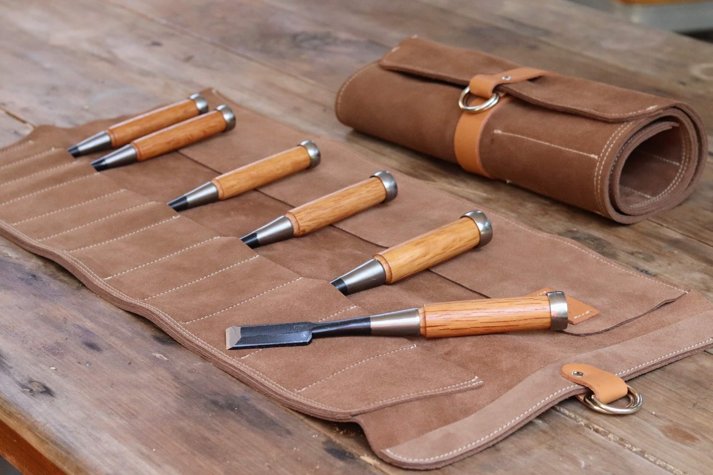 Leather on sale chisel roll