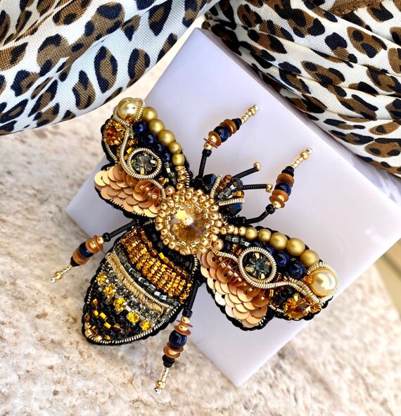 Queen cheap bee brooch