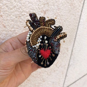 Anatomical Heart Brooch, Medical Student Gift, Anatomy Pins for Doctors and Nurses, Human Heart Pin, Real Heart Brooch , Gift for Mom