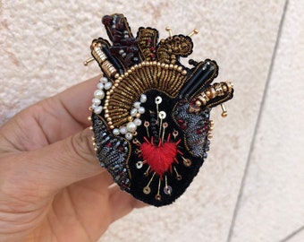 Anatomical Heart Brooch, Medical Student Gift, Anatomy Pins for Doctors and Nurses, Human Heart Pin, Real Heart Brooch , Gift for Mom