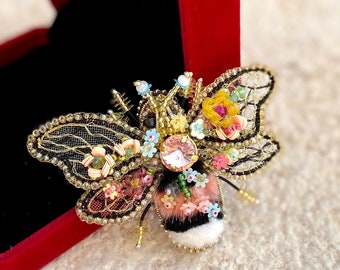 Bumble Bee Rainbow brooch with realistic beetle pin, gift for girlfriend , beaded brooch for coat and  scarf , Thin Art,
