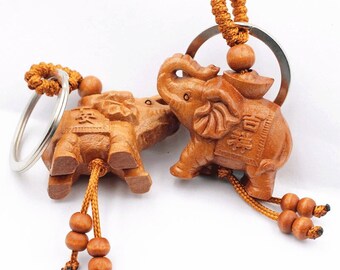 Car Key Pendant Hand Carved Wooden Key Ring,Keychains Decoration Leaf Pendant Wood Carving Key Pendant