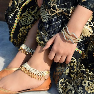 Pair of gold antique anklets/payal/panjeba