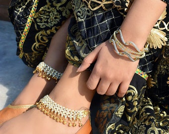gold antique anklets/payal/panjeba 1 only