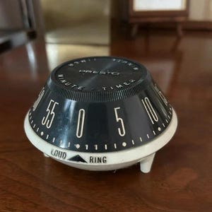 Vintage Mid-century UFO Shaped Presto Kitchen Timer