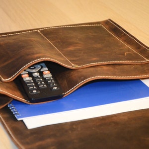 Leather Sofa Armrest Organizer, Handmade Sofa Caddy With Three Pockets for Book, Remote Control, Tablet, Personalized Housewarming Gifts