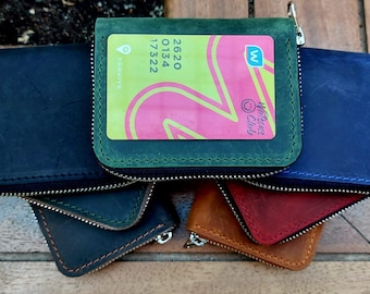 Zippered Leather Card Wallet: Personalized Minimalist Wallet