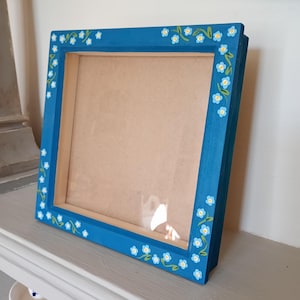 Hand-Painted Blue Forget-Me-Not on Navy Blue 15x15cm Pine Box Frame - Handmade Floral Nature Boho Indie Gift Memory Keepsake