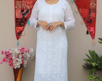 Chikankari Kurti blanco: Kurta bordada de viscosa Lucknowi