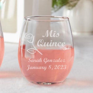 Set of 12 Personalized Quince Rose Años Sweet 15 Birthday Party Favors Stemless Wine Glasses Quinceanera Theme Quince Años Favors Spanish