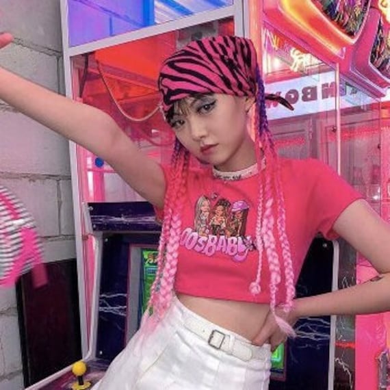 Cute 90s/00s Bratz Hot Pink Graphic T 