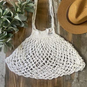 White Cotton reusable eco-friendly produce bag, farmers market handmade crochet sustainable grocery shopping tote, beach mesh boho bag,