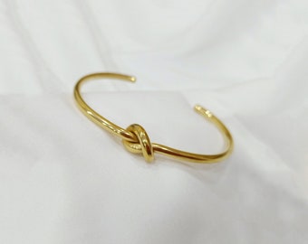 Celine Knot Bracelet - Etsy