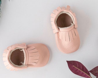 Pastel Pink Leather Baby Shoes, Soft Sole Baby Shoes, Fringe, Baby Moccasins, Walker Shoes, Infant Shoes, Baby Shower Gift, Noschidesign