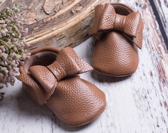 Baby Girl Moccasins, Baby Girl Booties, Soft Infant Shoes, Comfy Leather Girl Booties, Personalized Baby Shoes, Custom Baby Moccasins