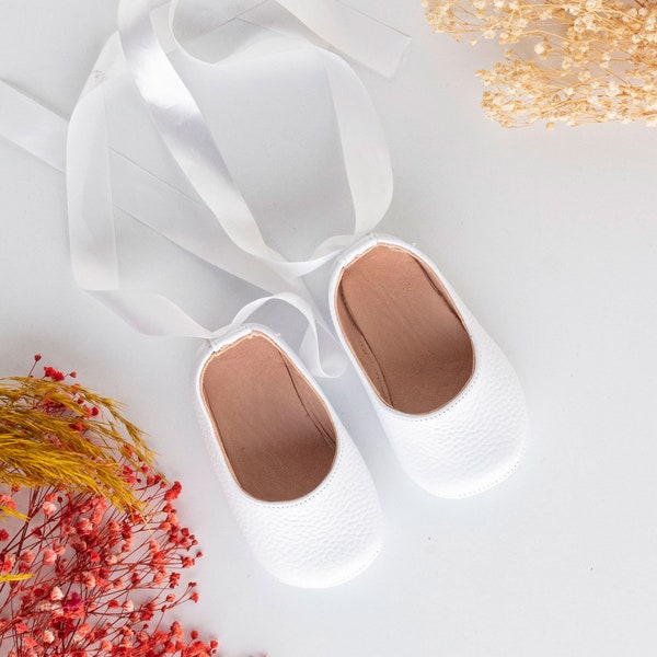 Christening Shoes White Baby Shoes Baby Girl Shoes Pink Flower Girl Shoes Infant Shoes Toddler Girl Shoes Fancy Dress Shoes Wedding Shoes