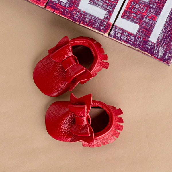 Red Baby Girl Shoes, Red Baby Slippers, Personalized Birthday Baby Shoes, Leather Birthday Shoes, Infant Birthday Shoes, Baby Girl