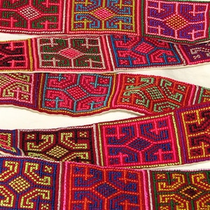 Savvy Handmade Wrap/Tie Belt - Vintage - Silky Thread Embroidery - Boho , Hippie,Western