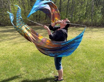 Set of two multicolor worship streamers on twirling rods, size L, "Praise is Comely"
