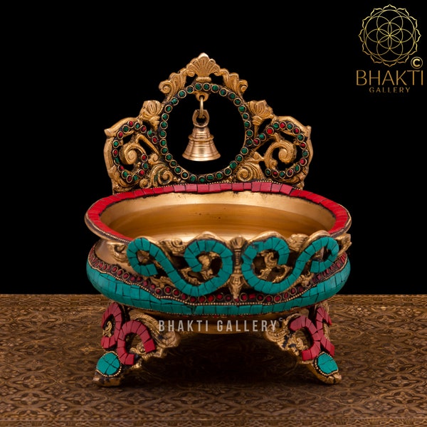 Bol Urli avec cloche en laiton, grande urli en laiton de 20 cm (20 cm) avec Ghanti, bol traditionnel hindou, petit pot Diya de bougies de fleurs flottantes en laiton.