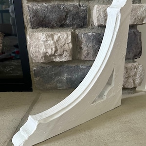 Antique Victorian Corbel