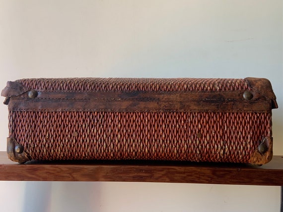 1920's Japanese Wicker and Leather Suitcase - image 5