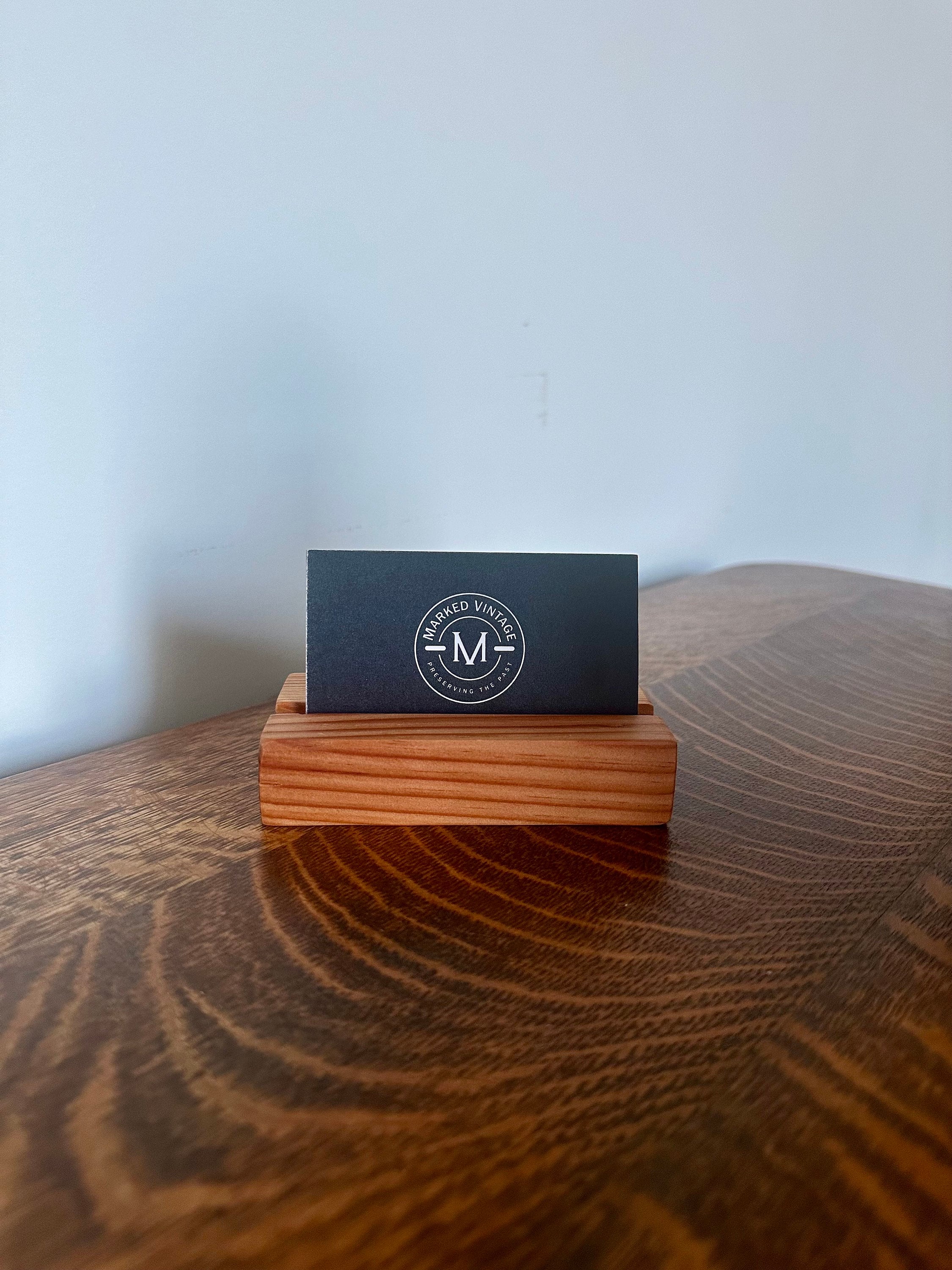 LEAF DESK CARD HOLDER main image 0