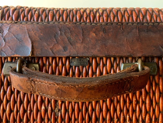 1920's Japanese Wicker and Leather Suitcase - image 4