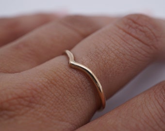 14k Gold Filled V Ring | Thin Gold Ring