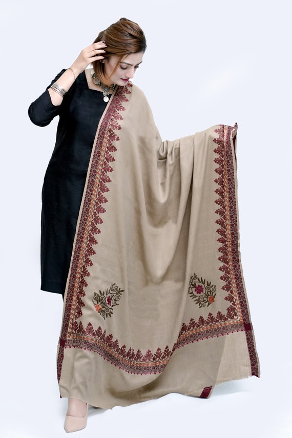 Pakistani shawl deals