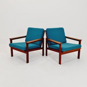 Mid century easy lounge chairs by Illum Wikkelso for Niels Eilersen, 1960s, Set of 2
