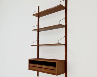 Midcentury Danish walnut wall-mounted shelving unit, by Royal for Poul Cadovius, 1960s