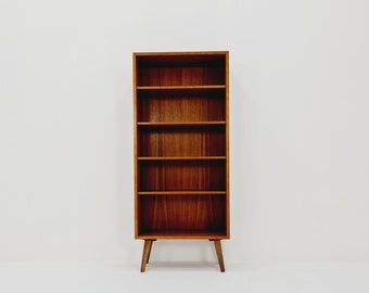 Vintage teak danish book case, By Omann Jun 1960s