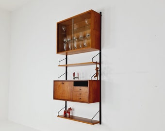 Unité murale simple vintage en teck avec meuble bar et vitrine par Poul Cadovius pour Royal Denmark, 1960