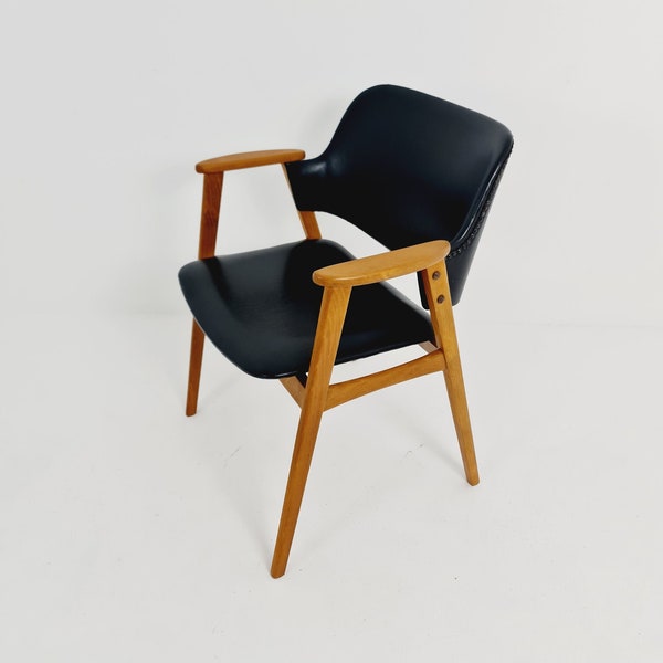 Fauteuil en teck et cuir danois du milieu du siècle par Erik Kirkegaard pour Glostrup, années 1960