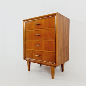 Midcentury German Walnut chest of drawers / 4 drawers cabinet by Greive NR 5, 1960s image 2