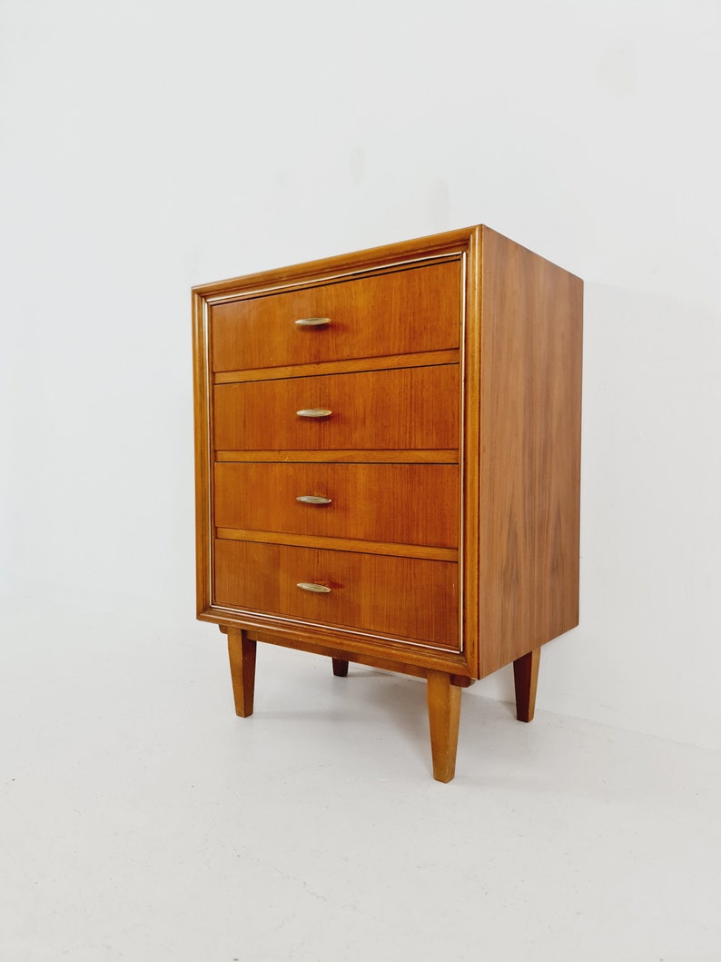 Midcentury German Walnut chest of drawers / 4 drawers cabinet by Greive NR 5, 1960s image 2
