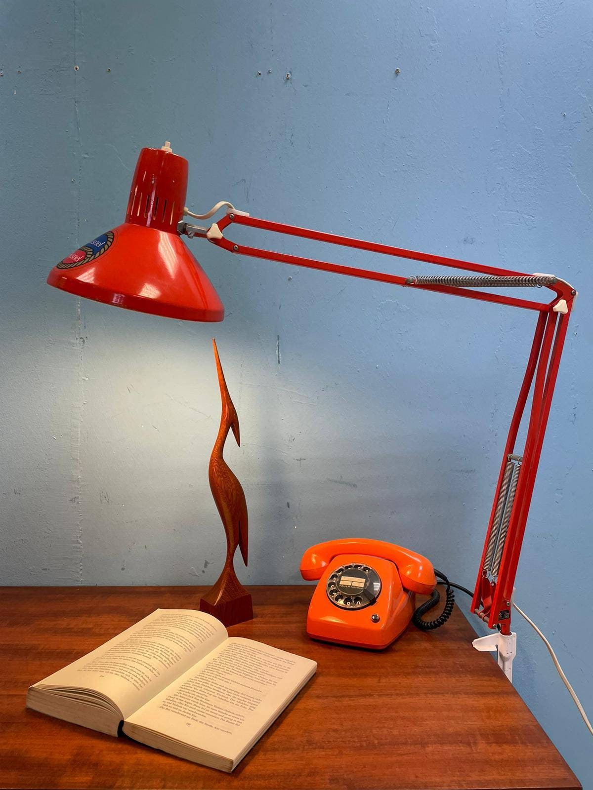 Lampe Eyeball orange vintage à poser datant des années 60