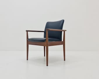 Rare fauteuil danois en teck par Finn Juhl pour France & fils modèle 209 Diplomat, années 1960