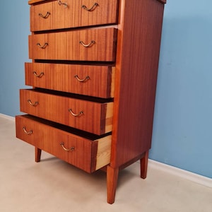 Midcentury danish design chest of drawers / drawer dresser /5 drawers cabinet from the sixties 1960s vintage mahaogany image 6