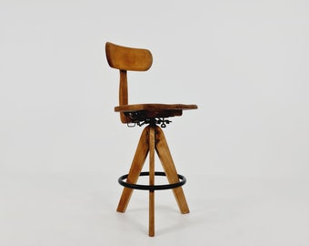 Bauhaus swivel office chair in solid wood By Der FerderDreh  1930s