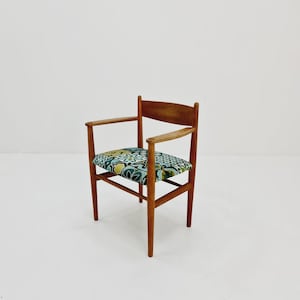 Mid century chair ch 37 By Hans Wegner 1960
