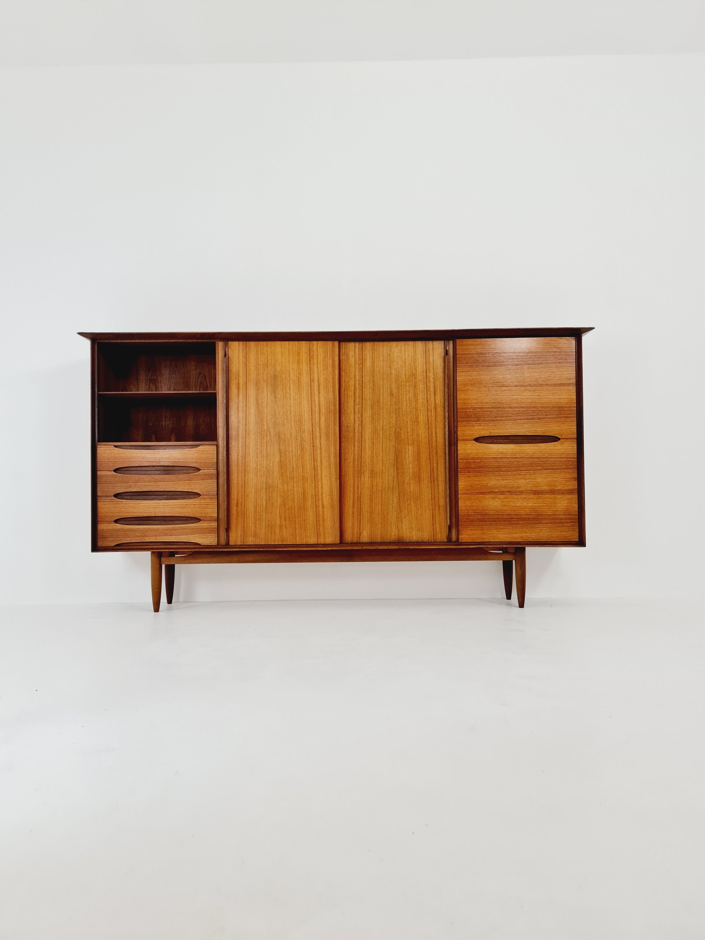 Buffet Vintage Allemand Grandeur Mid-Century, Buffet Par Ernst Dieter Hilker Pour Omnia, 1960