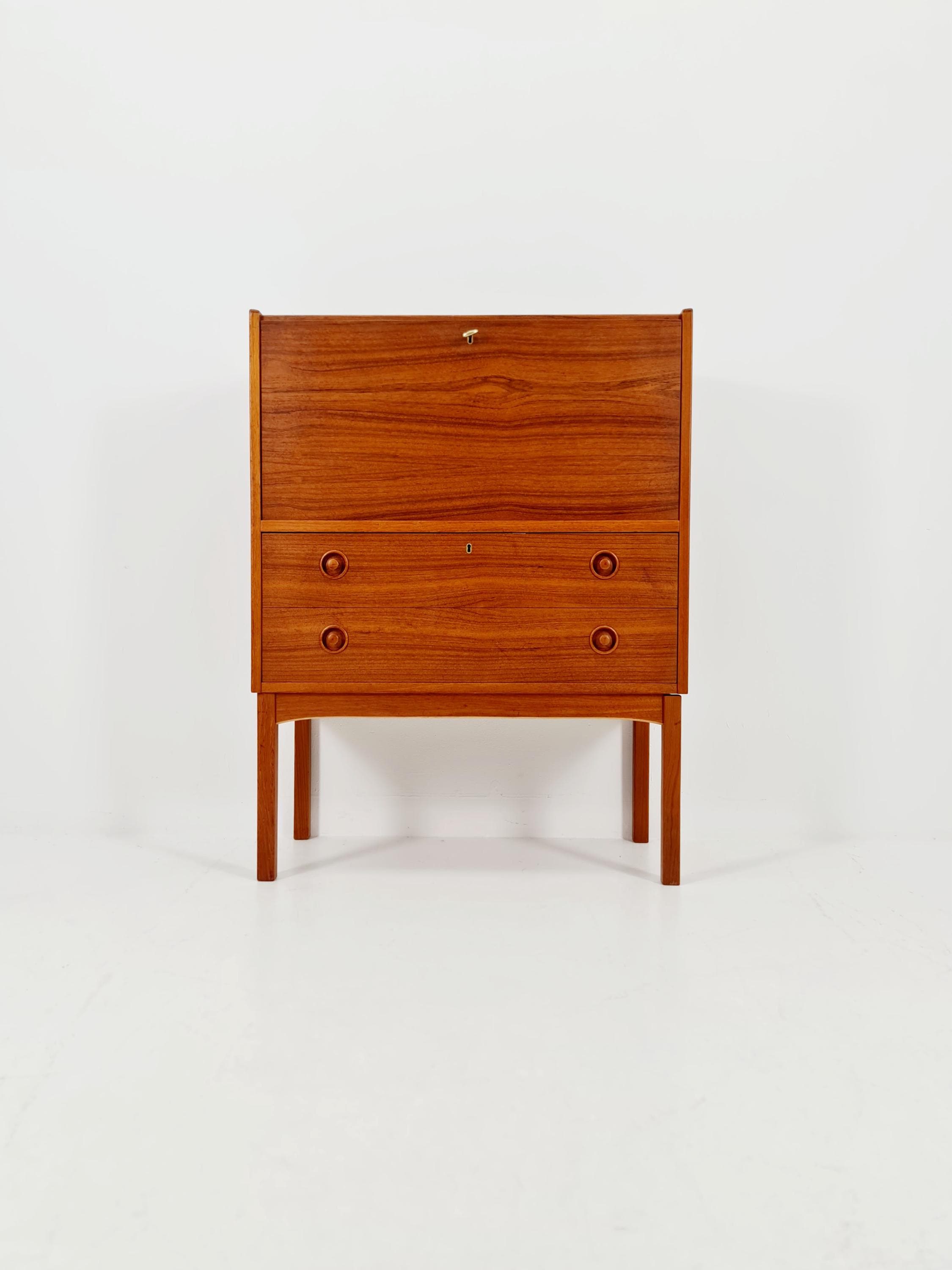 ミッドセンチュリーデンマーク製ヴィンテージチーク材秘書台、化粧台