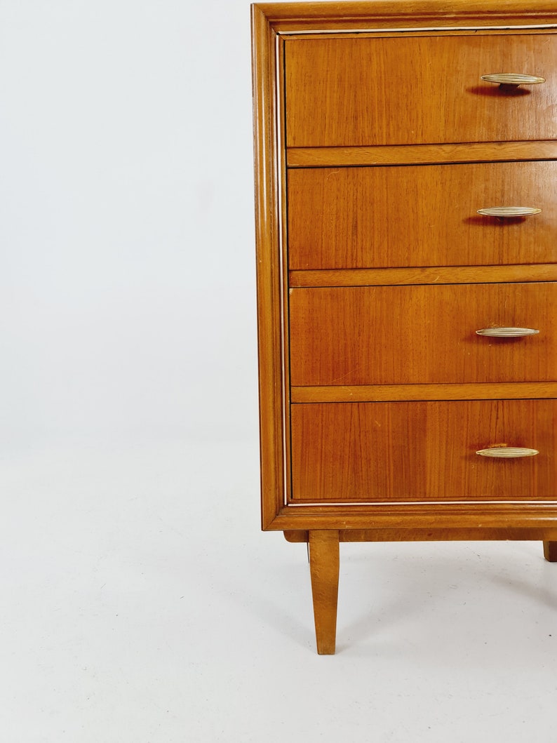 Midcentury German Walnut chest of drawers / 4 drawers cabinet by Greive NR 5, 1960s image 10