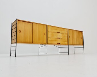 Rare buffet moderne du milieu du siècle en chêne allemand par WHB Möbel, 1970