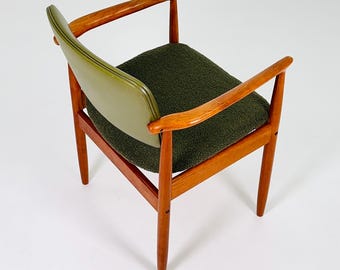 P. E. Jørgensen が Farso Stolefabrik のためにデザインしたミッド