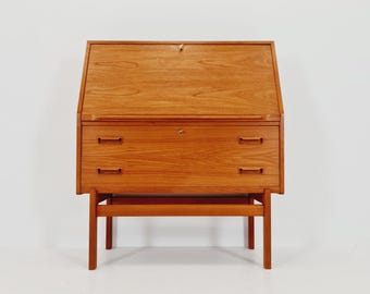 Midcentury Danish Teak Desk by Domino Mobler, 1960s - Etsy