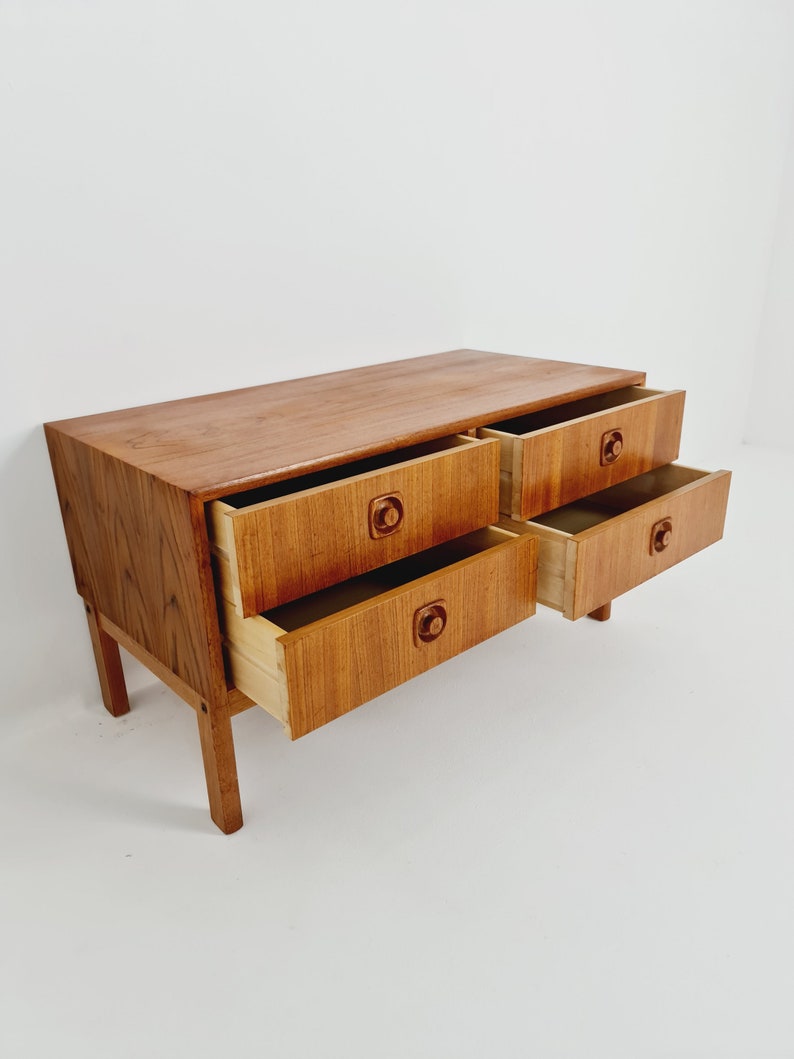 Midcentury danish design sidebord, chest of drawers, 1960s image 9